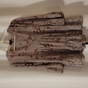 Slightly sheer pale purple floral shirt medium